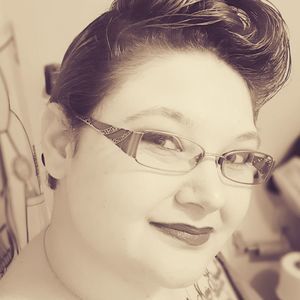 Meet your Posher, Desiree